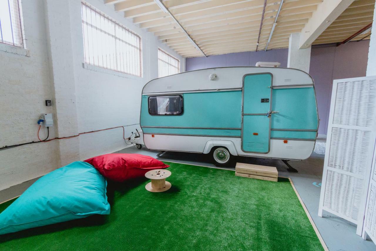 Towed Town Camping 브리스틀 외부 사진